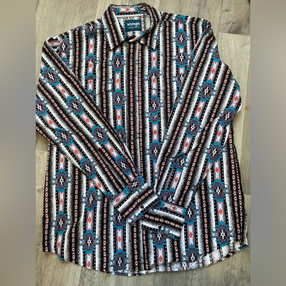 🪺Wrangler black pearl snap🪺